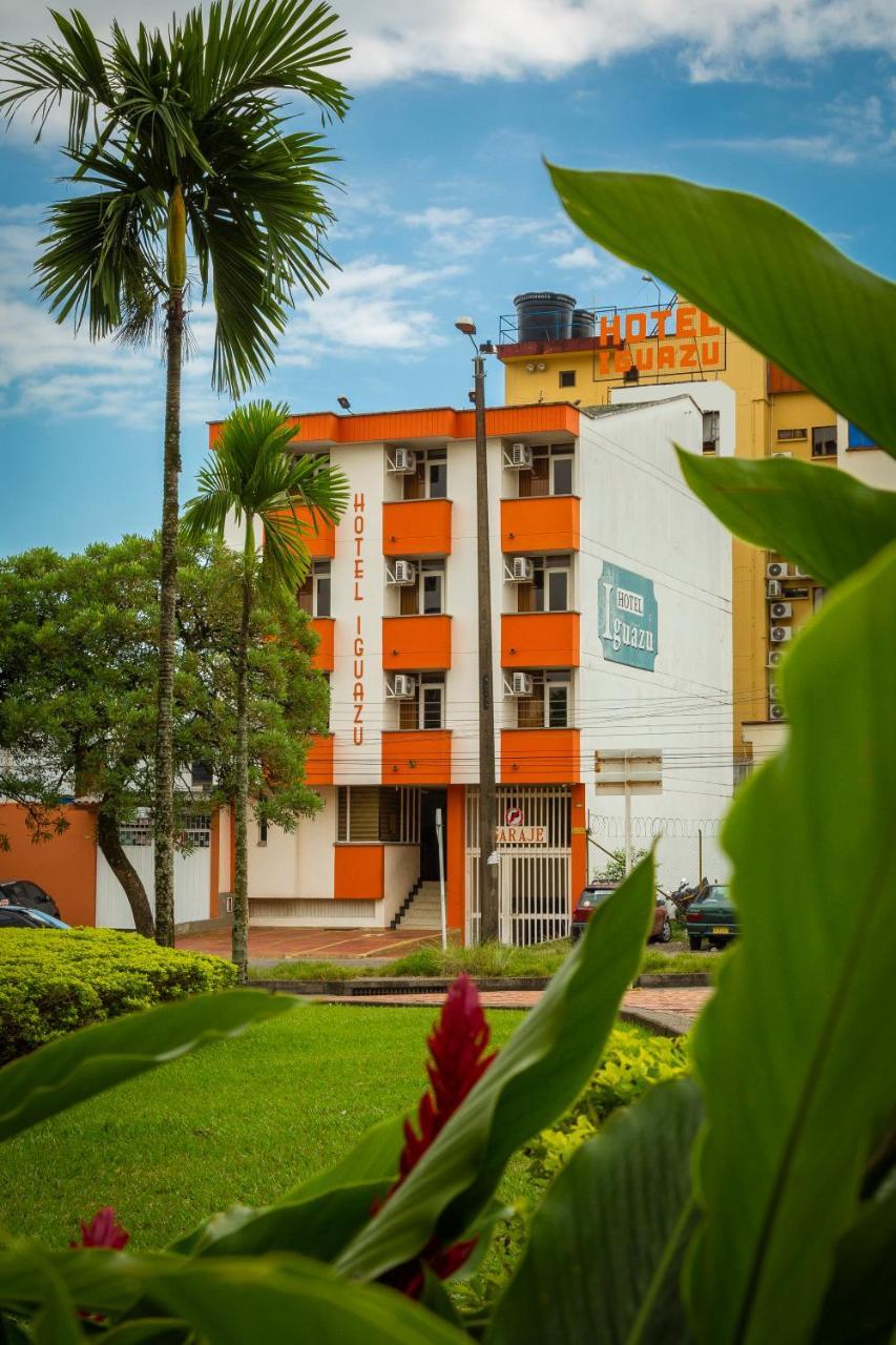 Hotel Iguazu Villavicencio Exterior photo